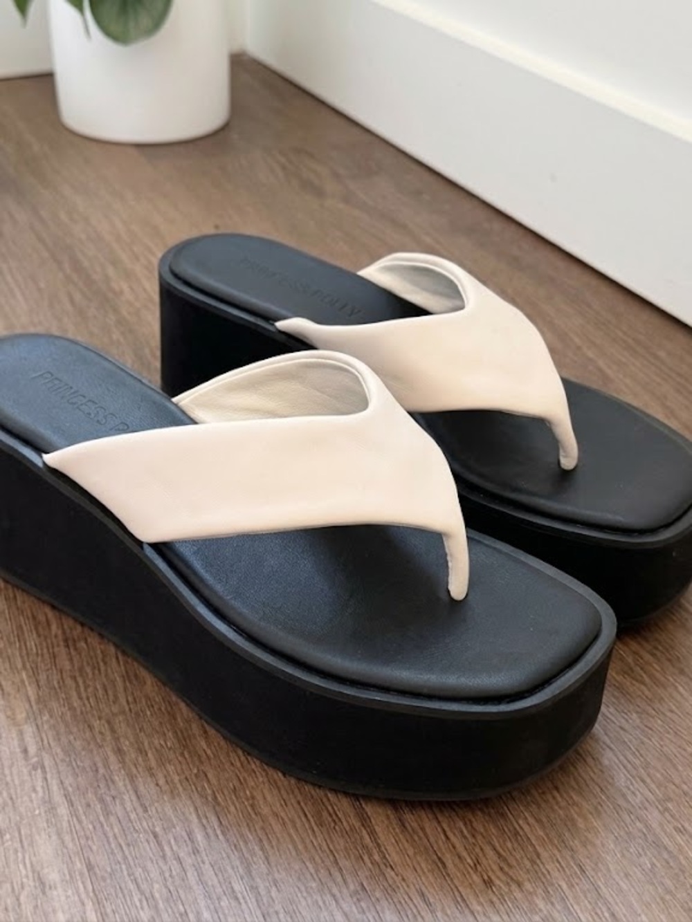 Princess Polly Cream and Black Platform Thong Sandals